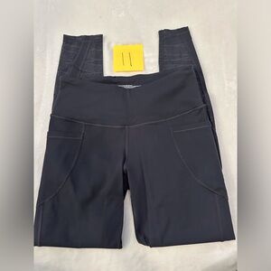 NWOT Victoria’s Secret Knockout Sport Legging